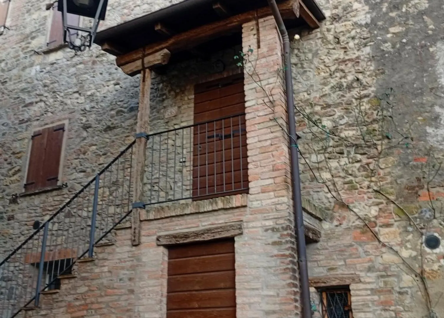 Romantica Residenza - Borgo Castello Di Serravalle Italië