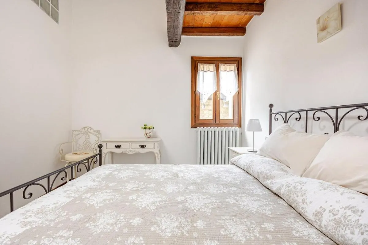 Romantica Residenza - Borgo Castello Di Serravalle